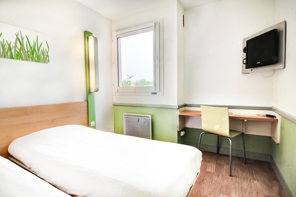 Ibis Budget Besancon Ecole Valentin Hotel Bagian luar foto